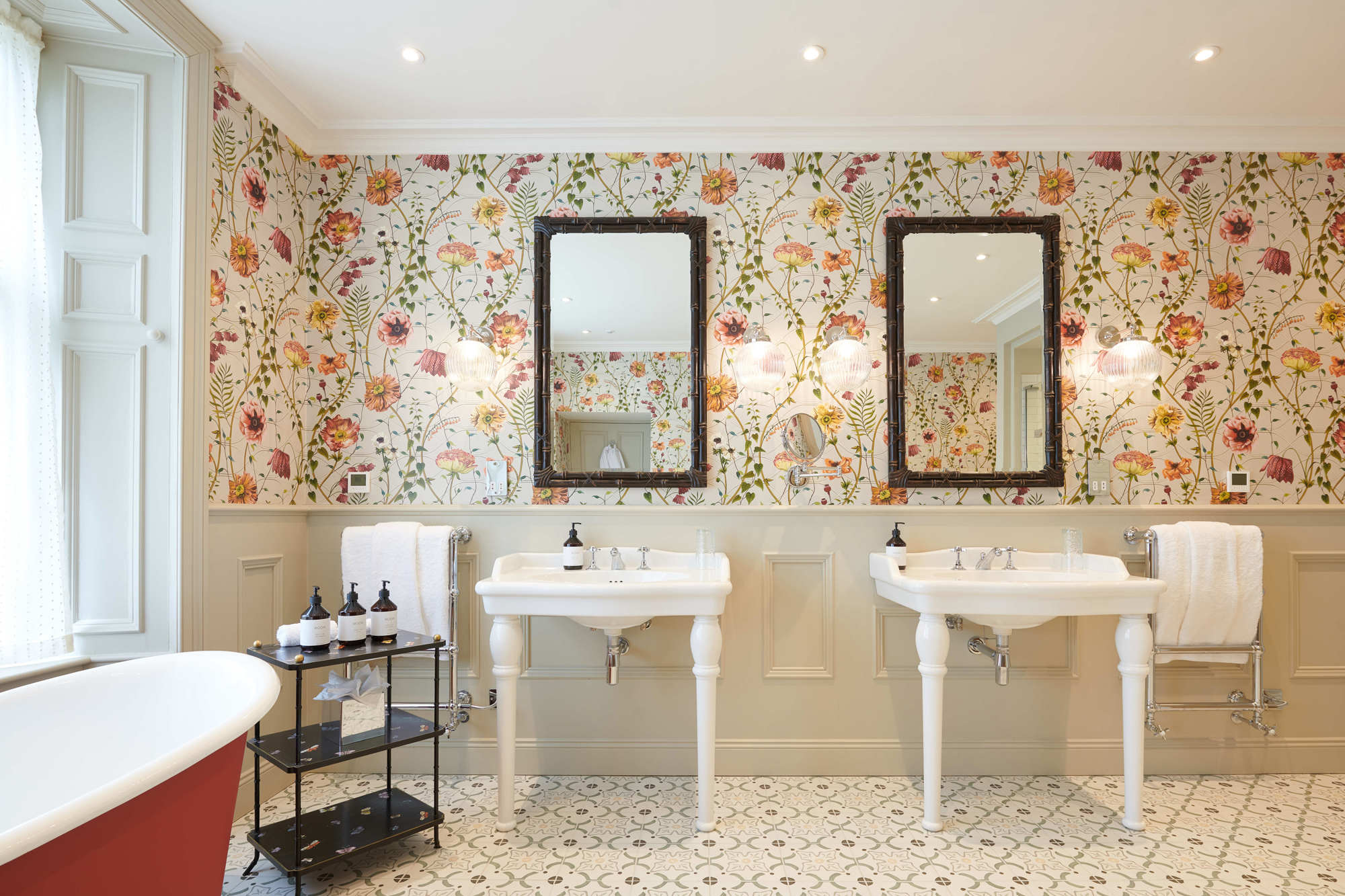 Allium Bathroom 04 00002 1